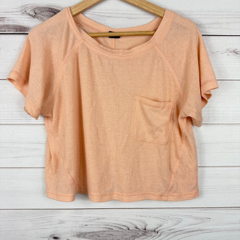 Free Press Women's Cropped Tee Size XS Super Soft‎ Peach Color